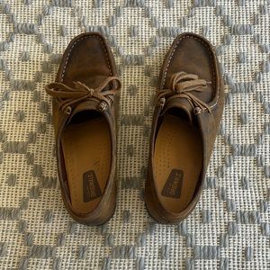 Women’s Clark Wallabees lace up shoes